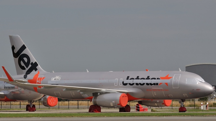 An Airbus A320 in Jetstar livery in storage at Toulouse. (Gyrostat (Wikimedia))