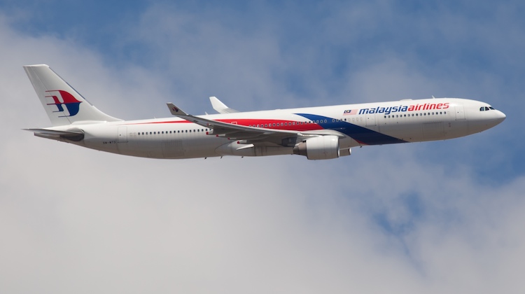 Malaysia Airlines Airbus A330 9M-MTD in Melbourne in 2011 (Mehdi Nazarinia)