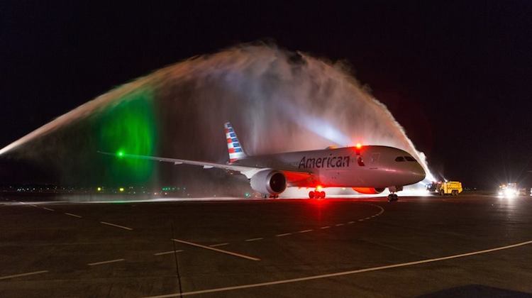 American flight AA83 is welcomed to Auckland Airport. (Auckland Airport/Facebook)