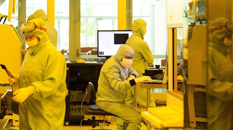 Technicians at work inside the Sydney Nanoscience Hub cleanroom. (University of Sydney)