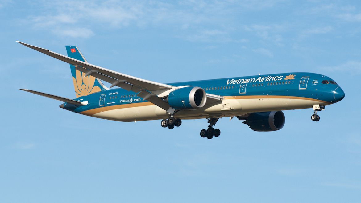 A file image of Vietnam Airlines Boeing 787-9 VN-A870. (BriYYZ/Wikimedia Commons)